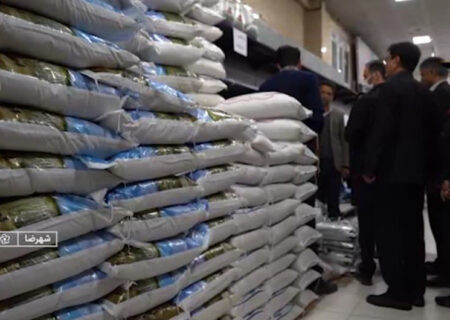 شهرستان شهرضا مشکلی در تامین کالاهای اساسی ندارد