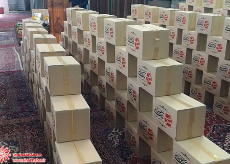 هیئت حضرت ابوالفضل(ع) شهرضا، ۲۰۰ بسته معیشتی به نیازمندان اهدا کرد