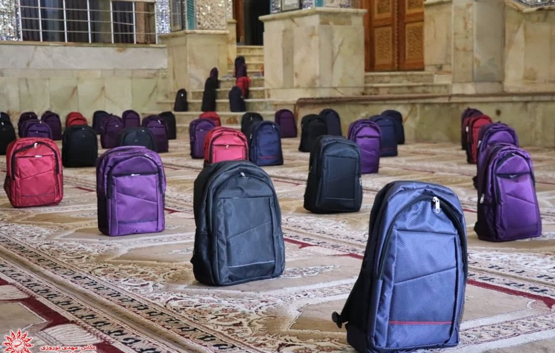 ۲۵۰ بسته مهر تحصیلی به دانش آموزان نیازمند شهرضا اهدا شد
