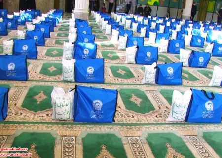 ۱۵۰ سبد غذایی توسط دفتر رابط آستان قدس رضوی در شهرضا توزیع شد