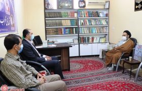 تصاویر دیدار دکتر حاجی مالیان مدیر جدید شبکه بهداشت و درمان شهرضا با امام جمعه محترم