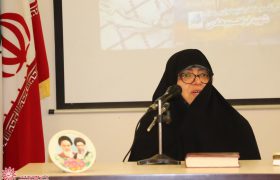 نشست بصیرتی با سخنرانی خواهر شهید ابراهیم هادی در دانشگاه آزاد اسلامی شهرضا