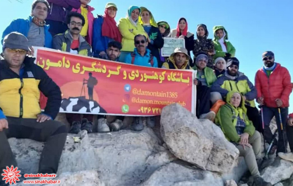 تیم کوهنوردی شهرضا به بام بوشهر صعود کرد