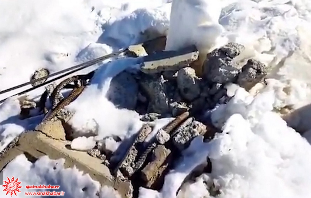 بارش برف سنگین به شبکه برق شهرستان سمیرم خسارت زد