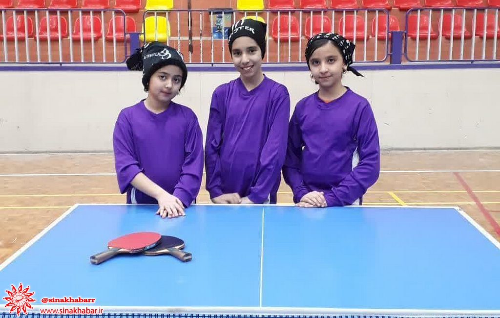 تیم دختران تنیس باز شهرضا در جایگاه دوم استان قرار گرفت
