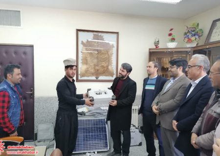 پنج پنل خورشیدی به عشایر دهاقان واگذار شد