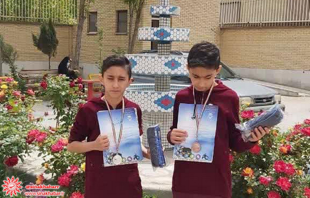 برادران دوقلوی شهرضایی در مسابقات شطرنج مدارس استثنایی استان درخشیدند