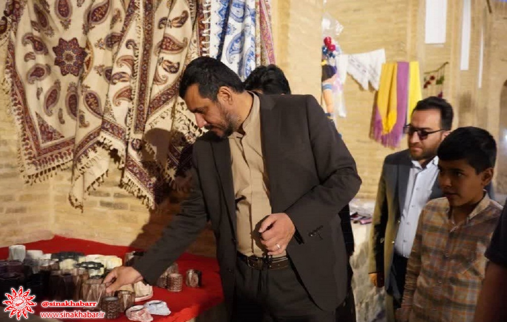 نمایشگاه و بازارچه مشاغل خانگی در کاروانسرای امین آباد شهرضا افتتاح شد