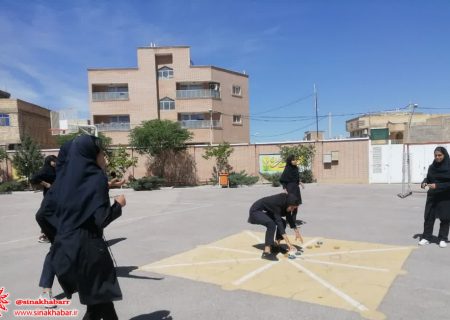 مسابقات بازی های بومی و محلی گرامیداشت روز دختر در شهرضا برگزار شد