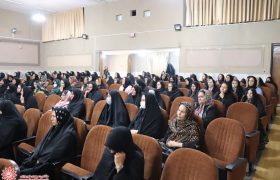 کارگاه آموزشی پیشگیری از اسیب های اجتماعی به همت کمیته امداد امام خمینی(ره)