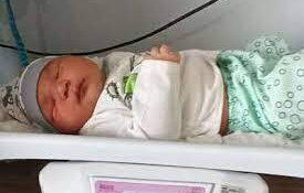 تولد نوزاد پنج کیلو و ۵۰۰ گرمی در کاشان