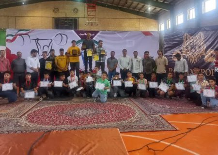 اولین مرحله مسابقات وزنه برداری منطقه ای استان جام شهدای دانش آموز به میزبانی شهرضا برگزار شد