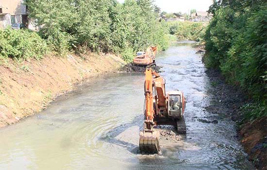 ۲۸ کیلومتر از رودخانه‌های شهرستان شهرضا لايروبی، ساماندهی و آزادسازی شد