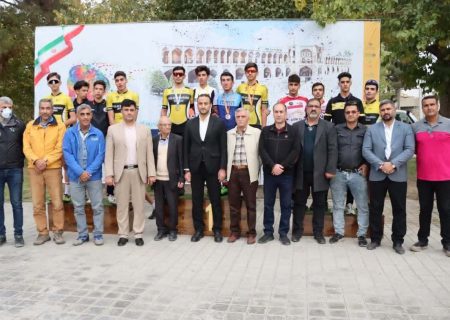 «بنیامین حقیقی» مقام دوم دوچرخه سواری جوانان ایران را بدست آورد