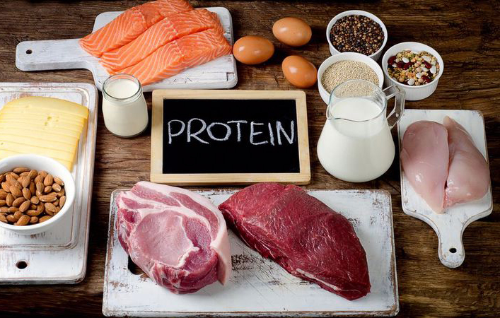 چطور بفهمیم پروتئین بدن ما کم است؟