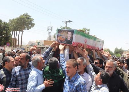 مراسم تشییع پیکر پاک شهید مدافع وطن شهید محمدامین صدری در شهرضا