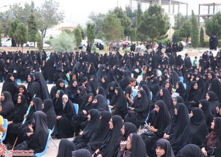 اجتماع بزرگ زینبیون به مناسبت روز بزرگداشت عفاف و حجاب در شهرضا