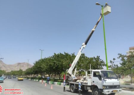 کاهش ۶۰ درصدی مصرف انرژی با تعویض لامپ های بلوارهای اصلی شهرضا