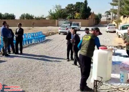 پاکسازی منطقه گردشگری چغاد با مشارکت مردم و نهادهای مردمی در شهرضا
