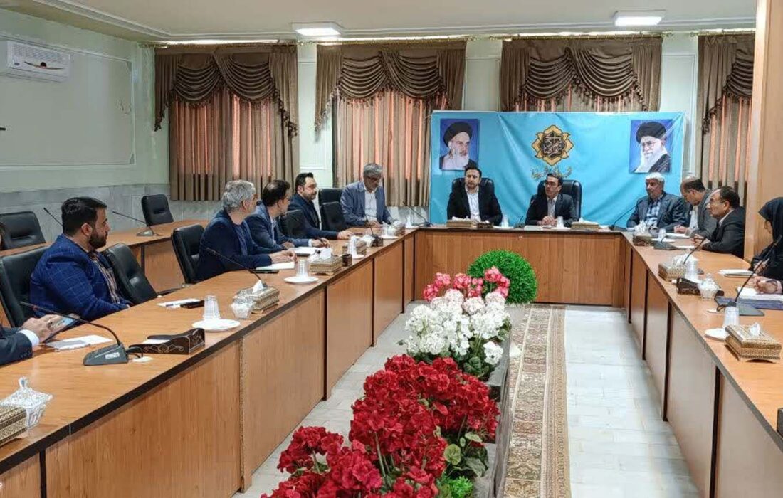 برگزاری جلسه نمایشگاه چهل ستون در اتاق جلسات شهرداری شهرضا