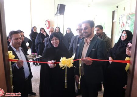 افتتاح نمایشگاه کتاب مهر رضوی در مدرسه دخترانه ارشاد شهرضا به مناسبت هفته کتاب و کتابخوانی