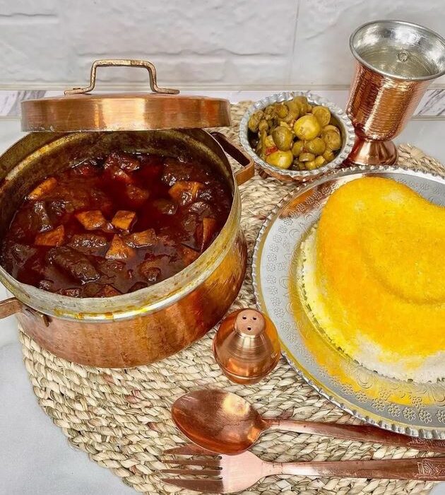 طرز تهیه خورشت به آلوی شهرضا