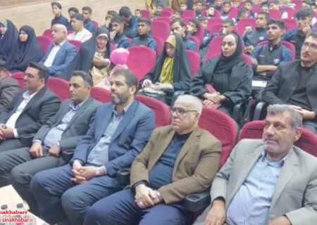 از ۱۲۰ نفر از مادران بازیکنان باشگاه پردیسان شهرضا تجلیل شد