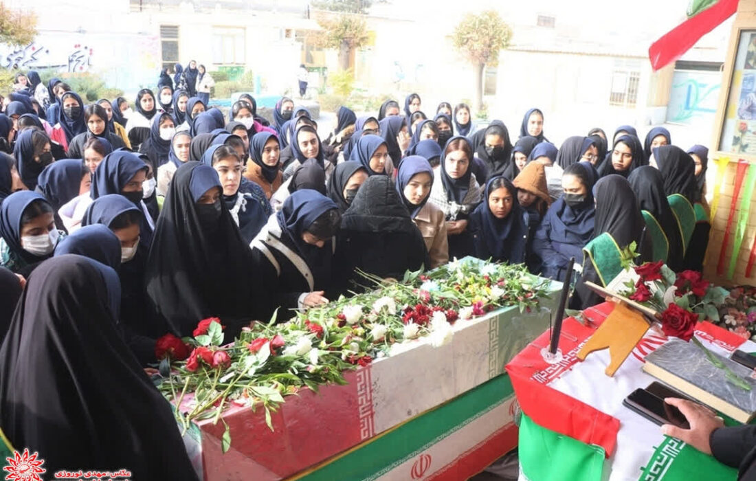تشییع شهید گمنام در مدارس متوسطه شهرضا