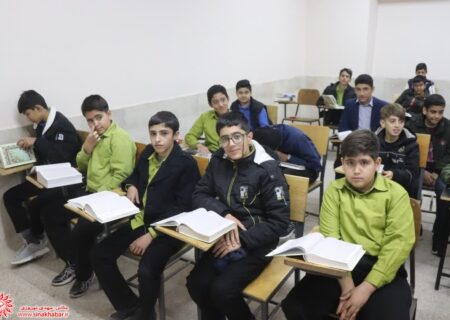 مرحله شهرستانی مسابقات قرآن و عترت دانش آموزان پسر شهرضا