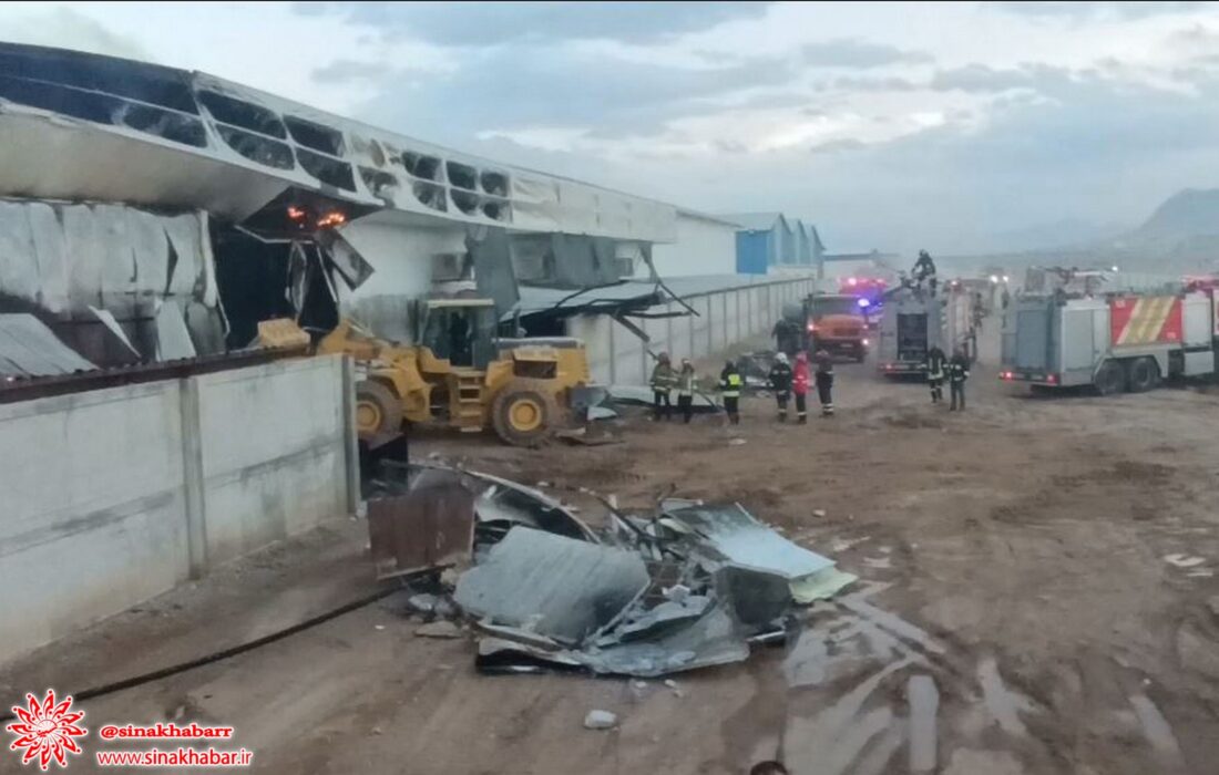 آتش سوزی کارخانه کویر موتور در شهرک صنعتی رازی شهرضا