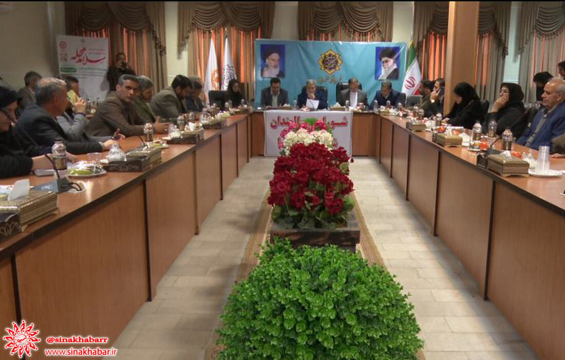 تمامی زنان سرپرست خانوار روستاهای شهرستان های شهرضا و دهاقان بیمه رایگان اجتماعی می شوند