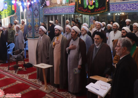 نشست تبیینی بصیرتی ائمه جماعات و روحانیون شهرضا به مناسبت دهه مبارک فجر