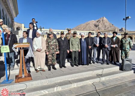 نواخته شدن زنگ انقلاب و آغاز برنامه های دهه فجر در شهرضا