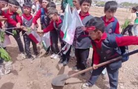 آیین کاشت ۱۶۸ نهال به یاد شهدای میناب در پارک میناب ۱۶۸ در محله سروستان شهرضا