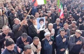 عزاداری مردم شهرضا در پی اعلام خبر شهادت قائد امت شهید آیت الله سید علی خامنه ای(قدس سره)