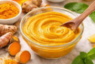 ۳ ماسک خانگی با زردچوبه برای مراقبت از پوست