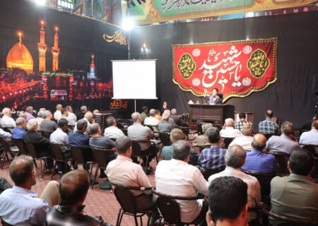 سلسله جلسات تدبر در قرآن کریم با حضور دکتر جواد فروغی در بیت الاصغر(ع) شهرضا