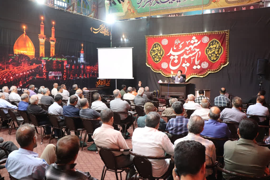 سلسله جلسات تدبر در قرآن کریم با حضور دکتر جواد فروغی در بیت الاصغر(ع) شهرضا