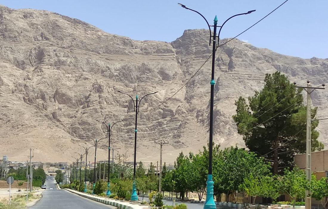 بهرهبرداری از شبکه روشنایی بلوار خلیج فارس در شهر منظریه