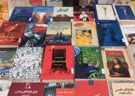 قفسه‌های کتابخانه‌های شهرضا با ۵۲۰ کتاب تازه جان گرفت